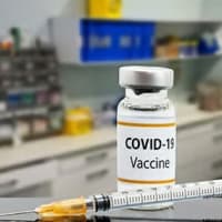 国内の医師ら４５０人がワクチン接種中止を求めて嘆願書を提出していた!!