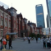東京駅へ。