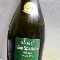 暑いのでイタリアのBIOスプマンテを飲む