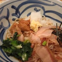 【かかし】梅香る冷やしぶっかけうどんと季節の天ぷらセット。