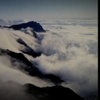 中国、霧の名山「廬山」で奇譚の滝雲　