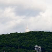 2025.07.18(木)AM06:22の藻岩山・平和祈念塔・手稲山・三角山・円山
