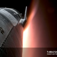 スペースXの新型ロケット“スターシップ”が打ち上げ成功！ 多数のタイル消失やフラップ損傷でも大気圏再突入・軟着水を成功