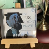 LESTER  YOUNG の「On the Sunny Side of the Street」