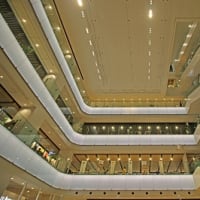 KITTE大阪 1