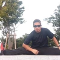 これからの季節、野外でストレッチする時の必需品！