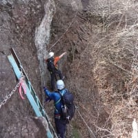 群馬１００名山「岩櫃山」を登る