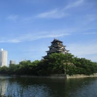 夏の広島城　猛暑日が続く広島の街・・・炎天下のもとのテクテク散歩は危険！熱中症や体調管理にお気をつけくださいね