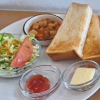 EASY LIFE CAFE「厚切りトーストセット」(成田市)
