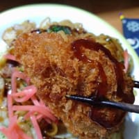 大山鹿スペシャル　メンチ焼きそば＆焼きそばパン