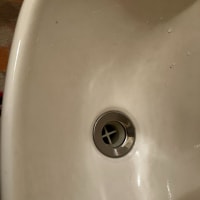 トイレの手洗い器の清掃