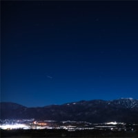 十六夜に照らされた韮崎の雪の山々・・・!