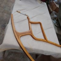 初めての素材で天童木工の椅子張替え