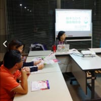 鈴木ちひろ議会報告会で懇談✌(6/10)