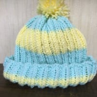 手編み、帽子作りました