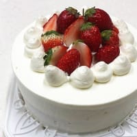 旬の苺のデコレーションケーキ