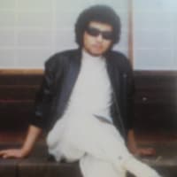 爪が伸びている