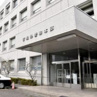 ２１日　女性ひき逃げ死亡、通報者の知人として聴取に応じた後で立ち去った７０歳を容疑で逮捕