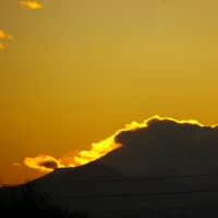 １２月１９日夕日と富士山（２）