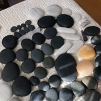 ストロベリームーンで月光浴した石達