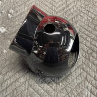 サイドカバー&ライトケースのペイントです。