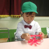 みどり　4歳児　鯉のぼり製作（組み立て）・体育館活動