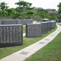沖縄で世界平和を祈る