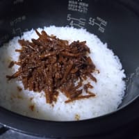 【通販】ごぼう鶏めし／華味鳥のなんこつ焼。
