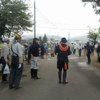 酷暑の中の共同草刈り