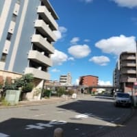 きのうの野田佳彦の党首討論と岸田文雄の金融規制緩和の提言書が気になる
