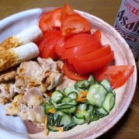 早朝の生け垣剪定