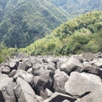 浙江省　杭州市臨安区　龍門秘境　龍上村の天石灘