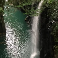 お墓参り・・・ご先祖供養　お盆が近付くなると気になること　仏壇　お墓　納骨堂　