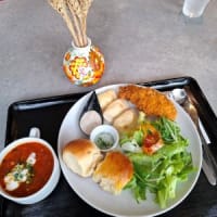 おいしいウクライナ料理　！「ジート」でランチを！