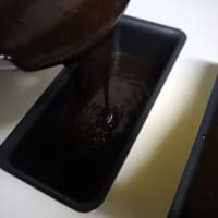 息子の誕生日、カミさんが焼いたケーキとは・・・