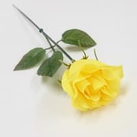 父の日に黄色いバラ（造花・アートフラワー）