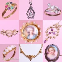 アール・ヌーボーのゴールドネックレス