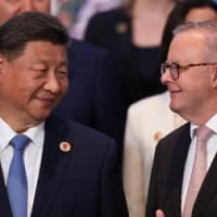 オーストラリア　　「最大の同盟国」米と「最大の貿易相手国」中国の対立のはざまで独自性に腐心