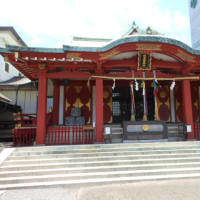 穴守稲荷神社と赤鳥居