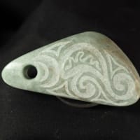 縄文レジェンドからのご注文・・・遺物風のヒスイ装身具