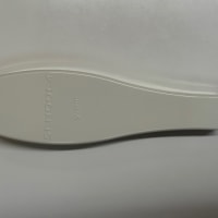 一人で背中に軟膏を塗る棒