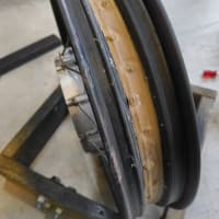 テネレのタイヤを交換しました。途中で心が折れました・・・