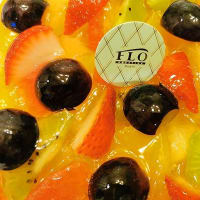 FLO（外神田）の「８種のフルーツタルト～チーズ～」