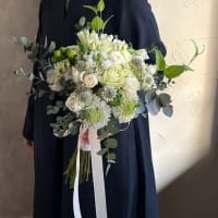 定額制のクラッチブーケ