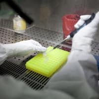 中国が致死率90%のエボラウイルスを武器化している
