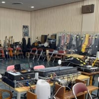 新米はわかります・・。ギター、ベース等楽器のメンテナンスは・・。