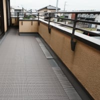 バルコニー防水塗装とスノコの張替え工事