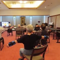 ５月１９日（月）デイサービスの１日・いきいき百歳体操を開催！