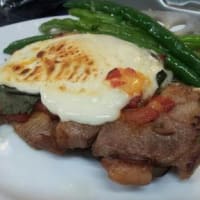 今週の限定ランチは肉料理です。