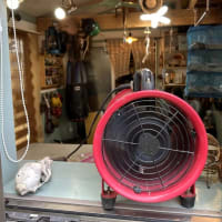 送風機で東の空気を西へ送るピンポイント作戦・・・熱中症対策DIY